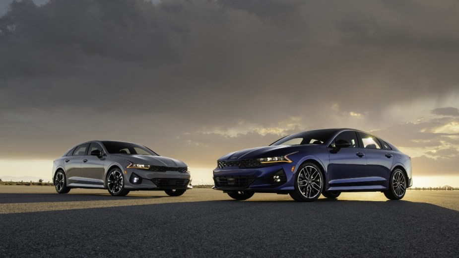two different 2022 kia k5 models, both awarded with the iihs top safety pick +