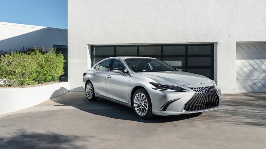 silver 2022 lexus es, safe luxury sedan loaded with driver assistance technology
