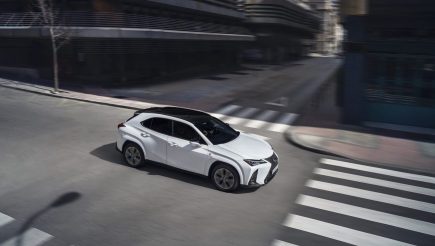 2022 Lexus UX: The Hybrid Model Is a Better Buy Than the Gas Version