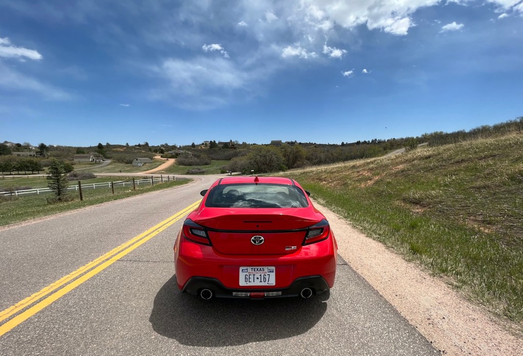 A rear shot of the 2022 Toyota GR86 on an empty road