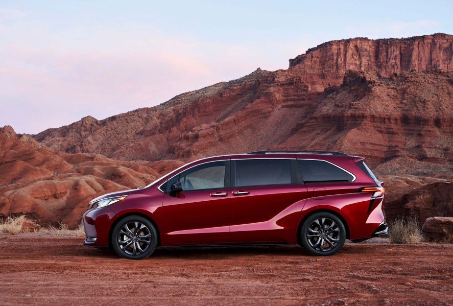 What is the best 2022 Toyota Sienna model?