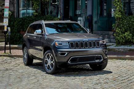 4 Huge Differences Between the 2022 Jeep Grand Cherokee and the 2022 Jeep Grand Wagoneer