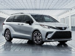 2023 Toyota Sienna vs. 2023 Honda Odyssey: Minivan Showdown!