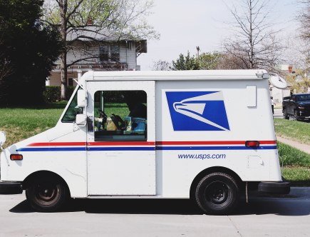 Does A USPS Mail Truck Always Have The Right-Of-Way?
