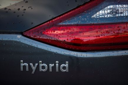 1 in 4 Shoppers Are Reportedly Taking a Closer Look at Hybrids or EVs