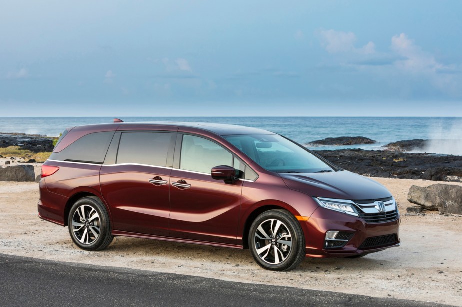 2019 Honda Odyssey front view