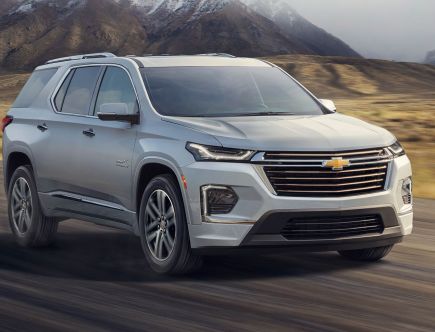 The 2022 Chevy Traverse Deserves a Chance Against the Kia Telluride