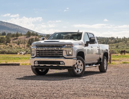 Only 2 Heavy-Duty Pickup Trucks Have Ground Clearance Under 10 Inches
