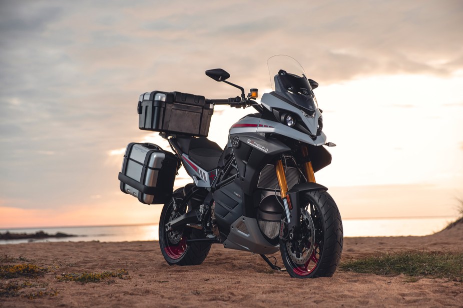 A gray-and-red 2022 Energica Experia Launch Edition in the desert