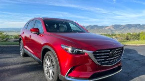 2022 Mazda CX-9 front view