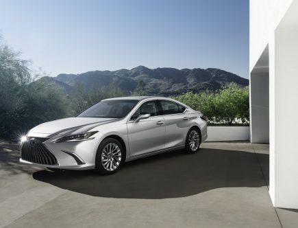 2022 Lexus ES300h vs 2022 Toyota Camry Hybrid: Is the $15,000 Upgrade Worth it?