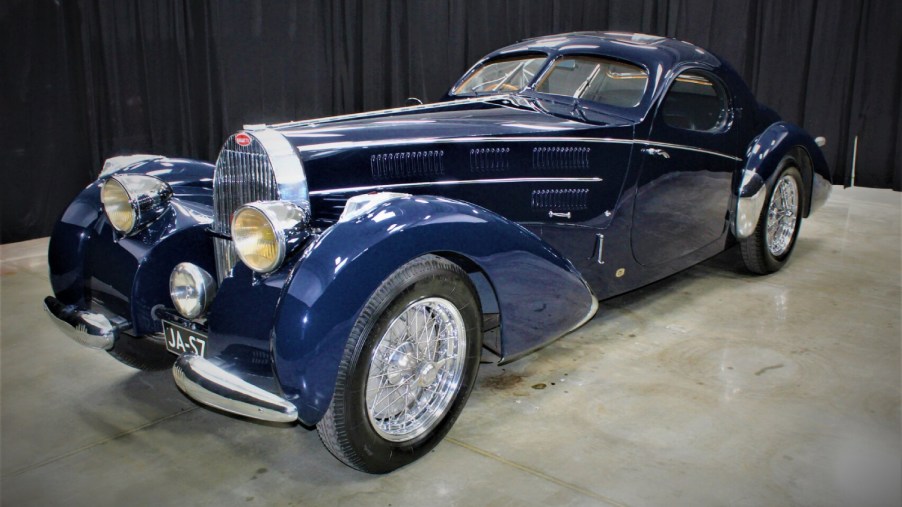 Bob Dean's classic car collection heads to auction
