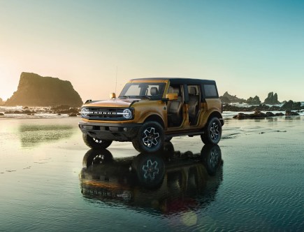Does the 2022 Ford Bronco Have a V6?