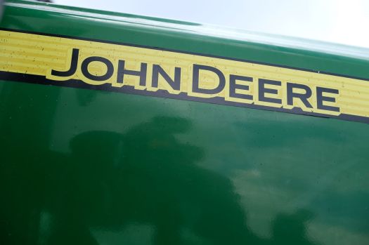 Are There Any Bad John Deere Lawn Mowers?