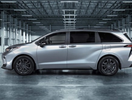 4 Reasons to Buy a 2023 Toyota Sienna, Not a Kia Carnival — and Vice Versa