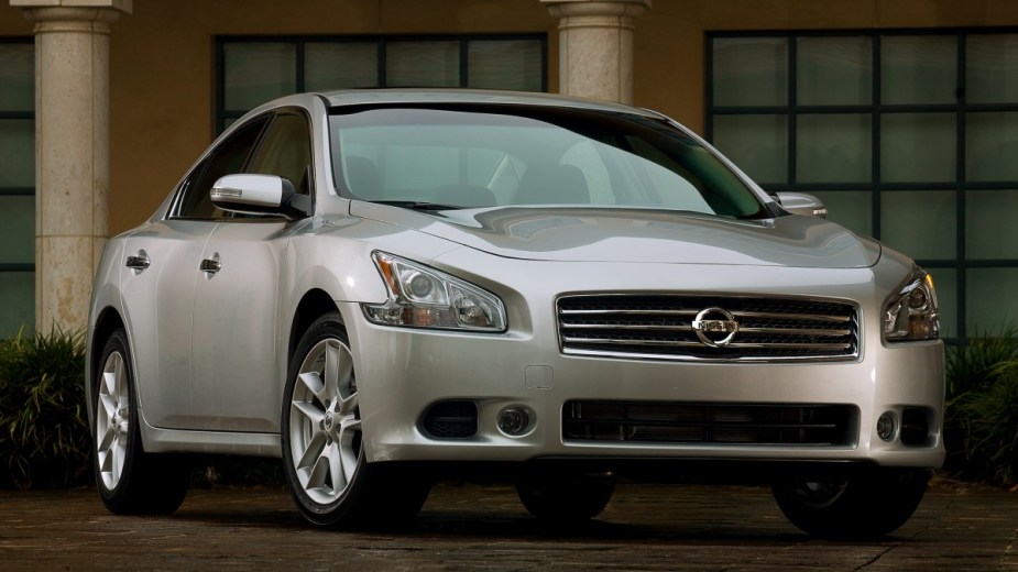 a silver 2009 nissan maxima, one of the fastest maxima models