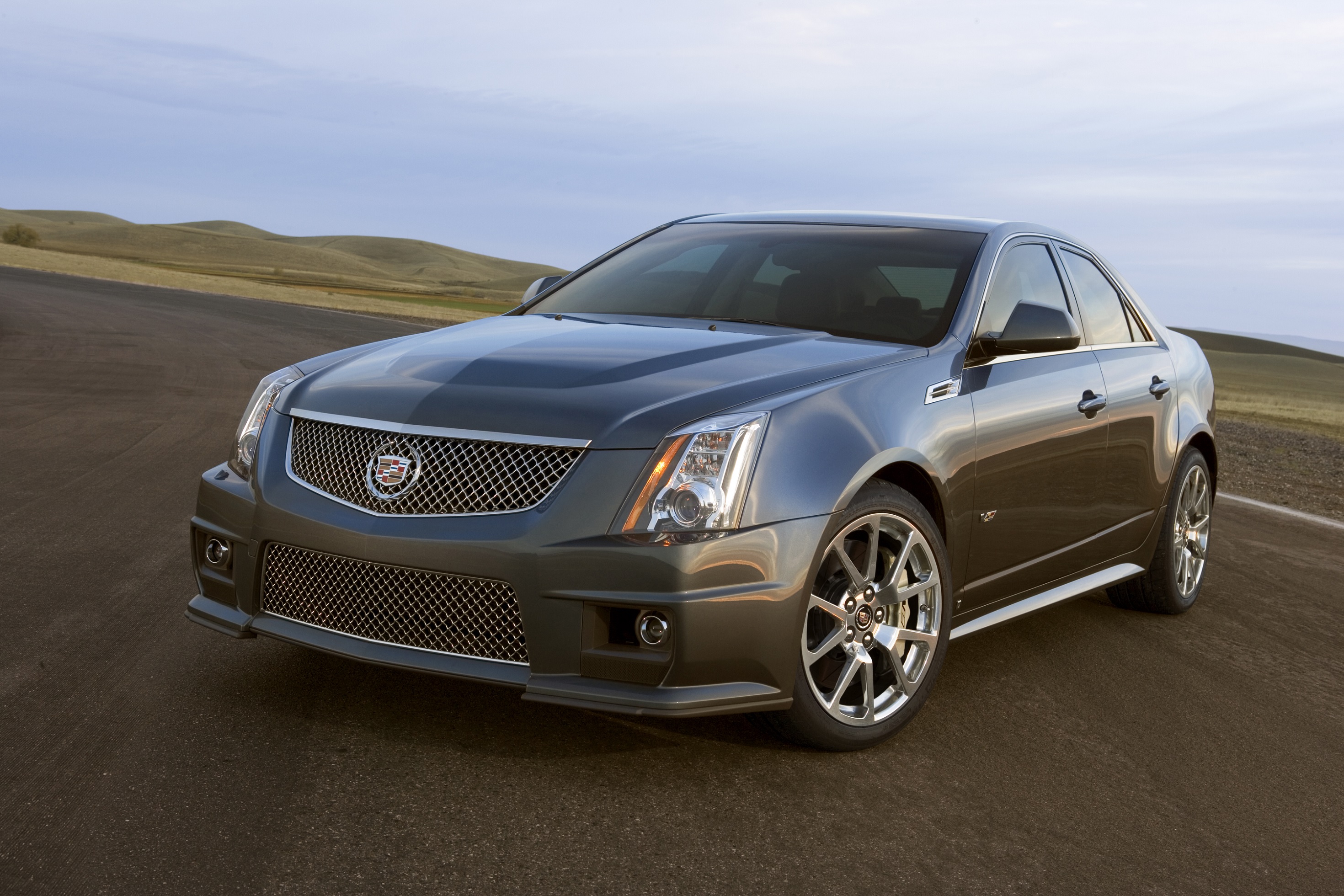 Автомобили и предложения Сделка недели: Cadillac CTS-V Sedan 2011 г.