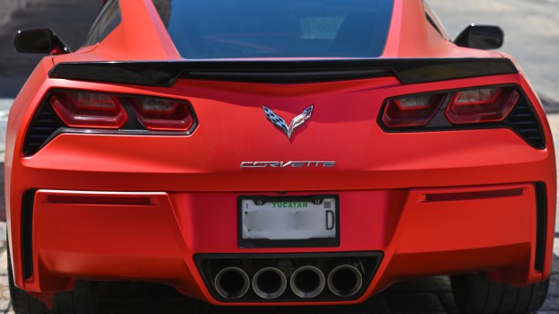 4 Reasons to Buy a 2022 Chevy Corvette, Not a 2022 Audi R8