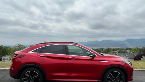 2022 Infiniti QX55 side view