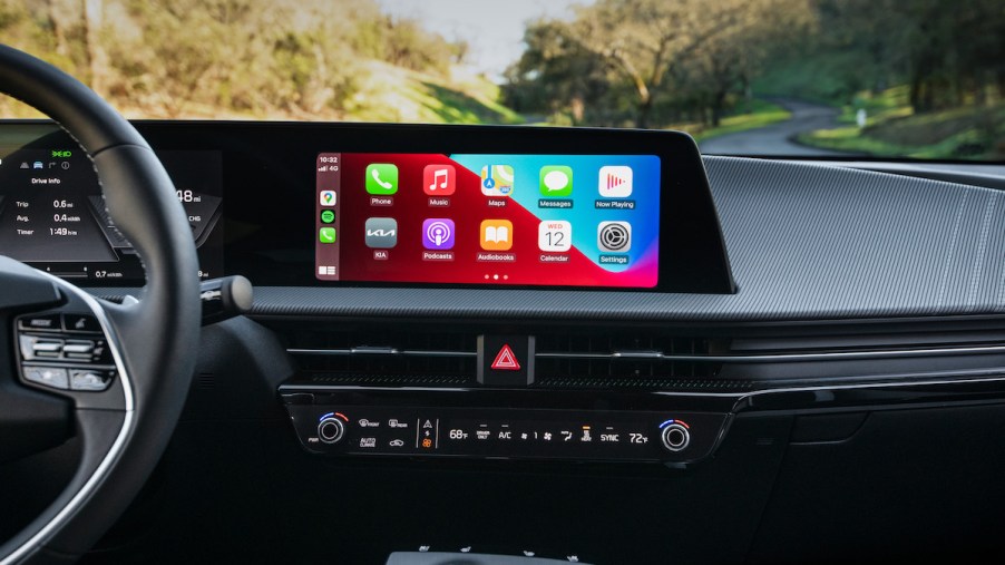 2022 Kia EV6 Apple CarPlay