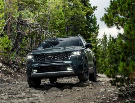 Consumer Reports and J.D. Power Disagree on the Worst 2022 Midsize SUV