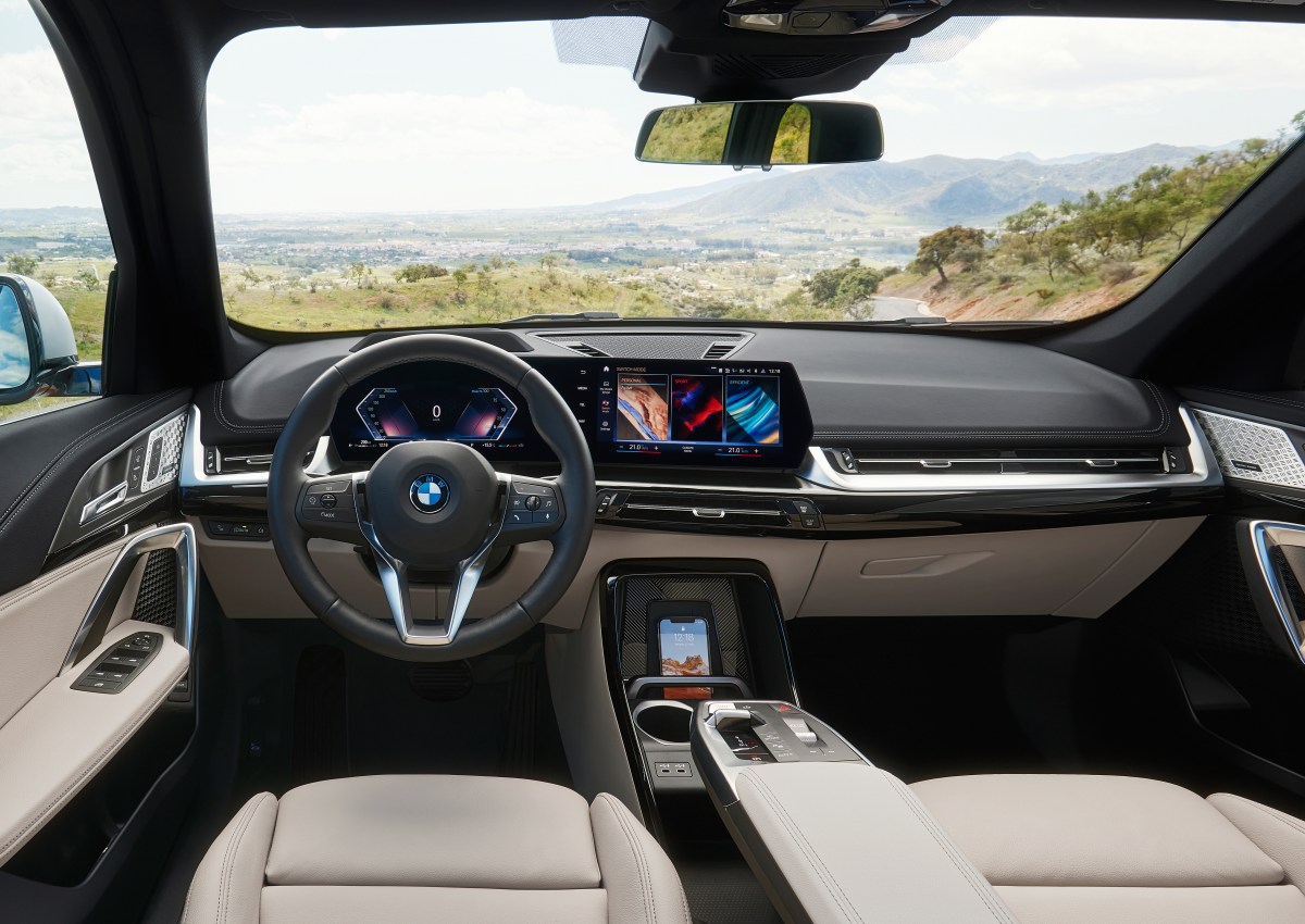 2023 BMW X1 interior is refreshed for 2023. 