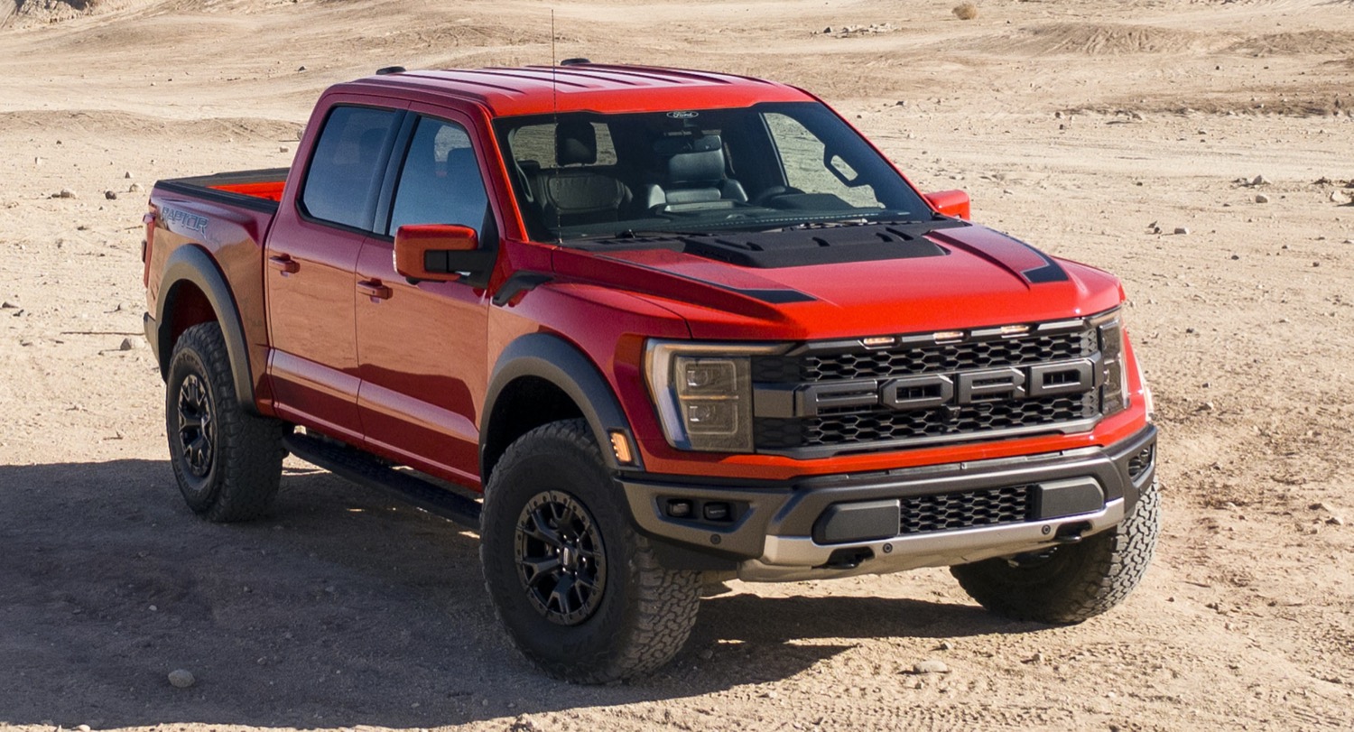 2023 Ford F-150 Raptor standard features