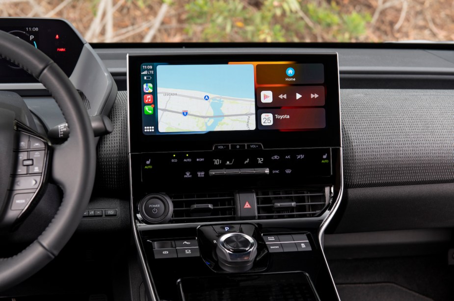 2023 Toyota bZ4X Apple CarPlay