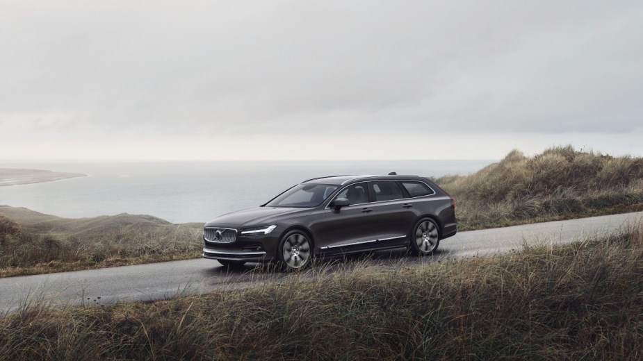 a 2023 volvo v90, a spacious and luxurious station wagon available to shoppers today