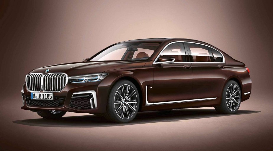 BMW 7-series in Almandine Brown