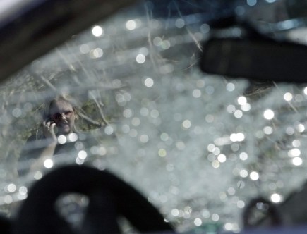 Can the Heat Cause Your Windshield to Spontaneously Break?