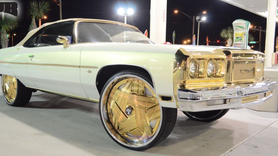 Customized Car with Massive Spinner Rims