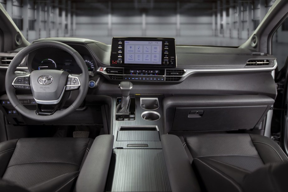 Dashboard and front seats in 2023 Toyota Sienna