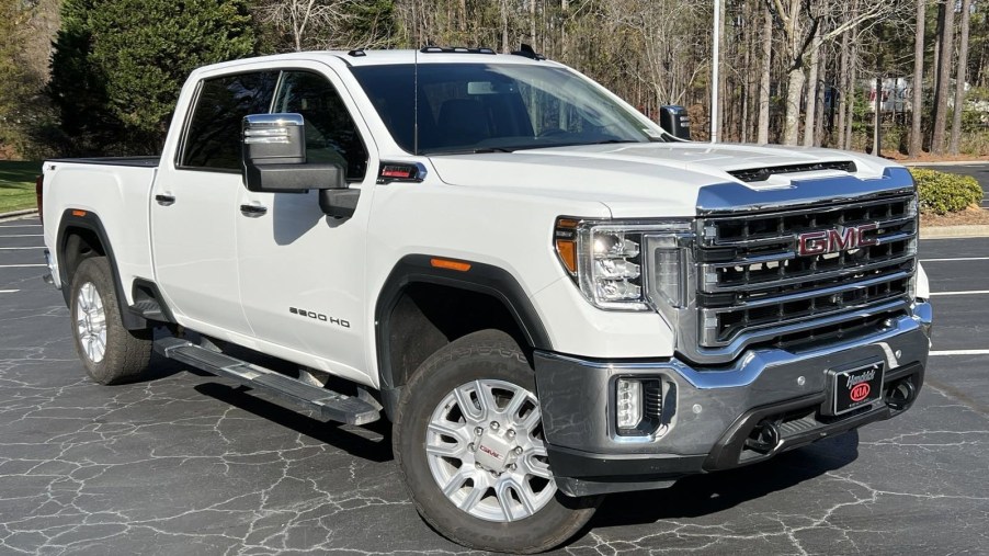 This white GMC Sierra HD SLT is the 2500 model in the crew cab build
