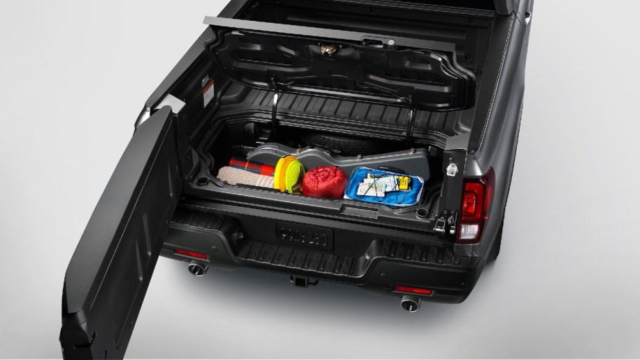 2022 Honda ridgeline standout features like the underbed storage container.