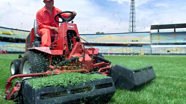 Clearing up Clumped Grass on Your Lawn Mower Is a Step You Shouldn’t Forget