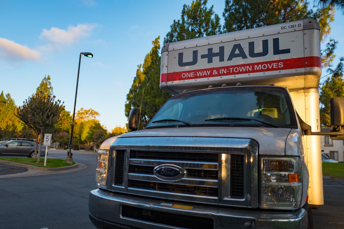 U-Haul trucks mpg gas mileage fuel economy moving trucks