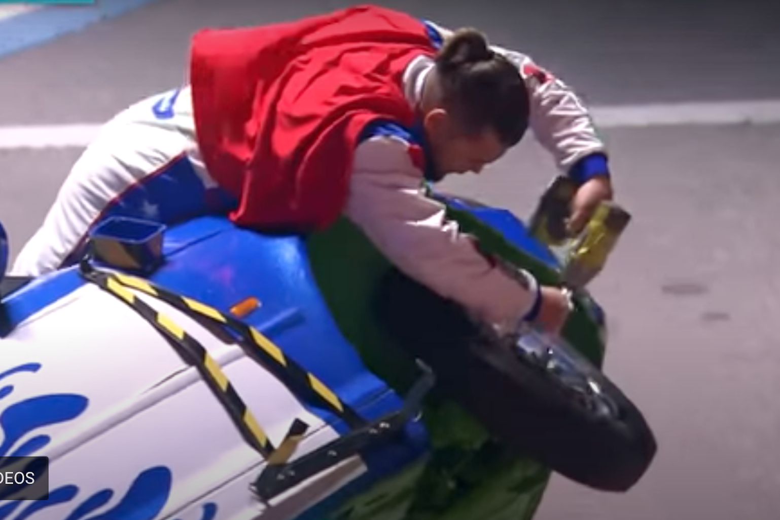 Fastest Tire Change On a Moving Car Record Just Broken