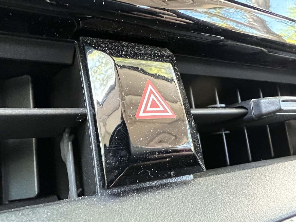 When to Use (and Not Use) Your Car's Hazard Lights