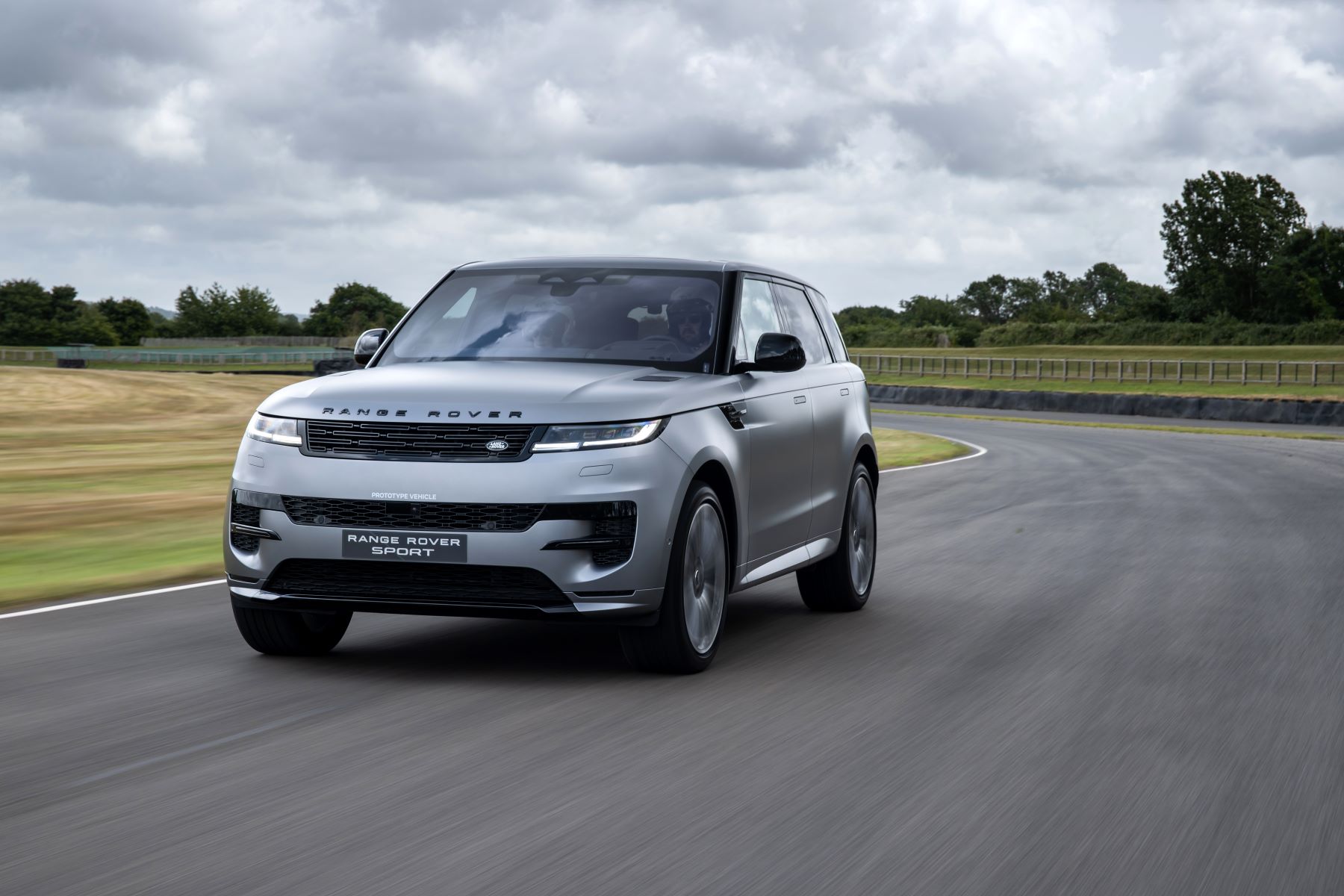How Much Does a Fully Loaded 2023 Land Rover Range Rover Sport Cost?