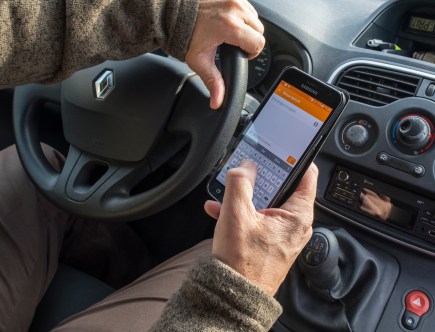 5 Easy Tips That Help Prevent Texting While Driving