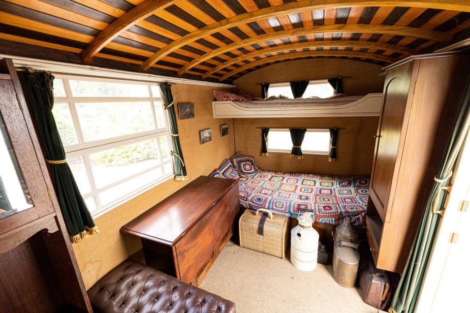 1914 Ford Model T Motor Caravan interior