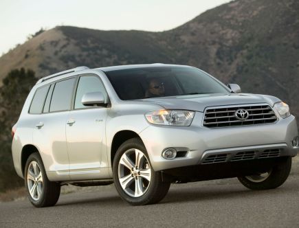 The 2008 Toyota Highlander Is the Best Used Midsize SUV Under $10,000, According to KBB