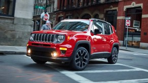 A silver 2022 Jeep Renegade, what features come with the subcompact SUV?