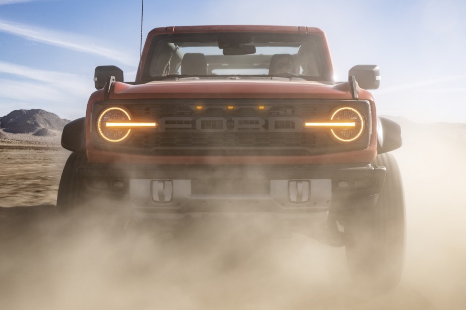 The front-end of the 2022 Ford Bronco Raptor, it looks aggressive. 