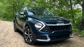 2023 Kia Sportage Hybrid off-roading
