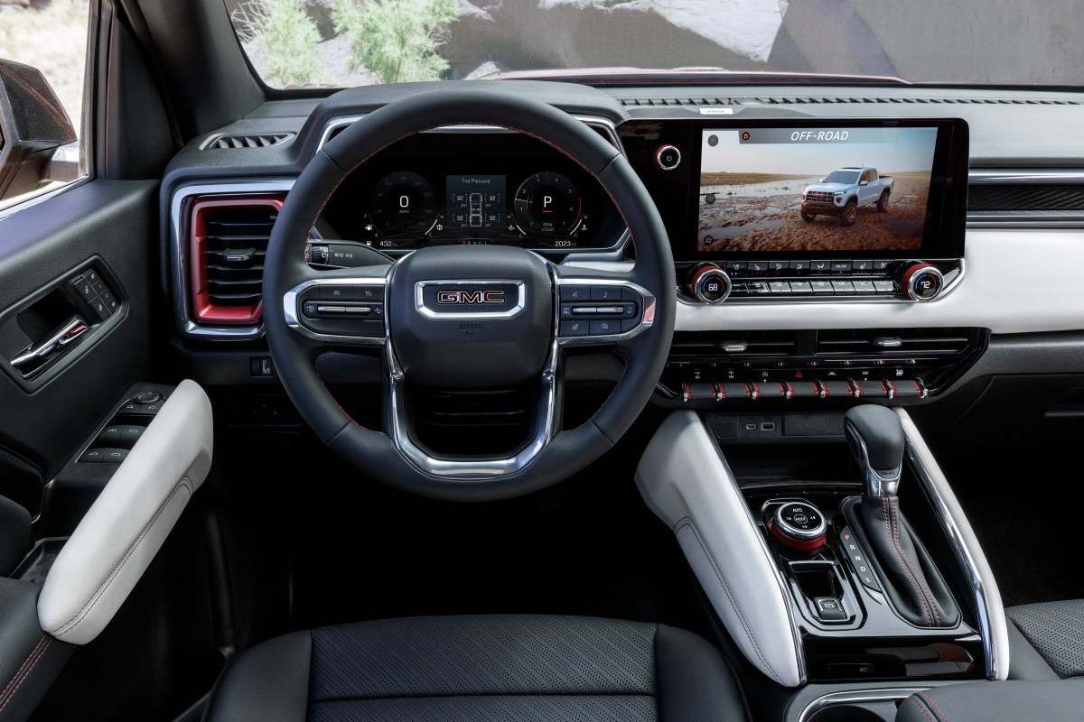The interior of the new 2023 GMC Canyon in AT4X trim. 