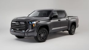 2023 Toyota Tundra SX package