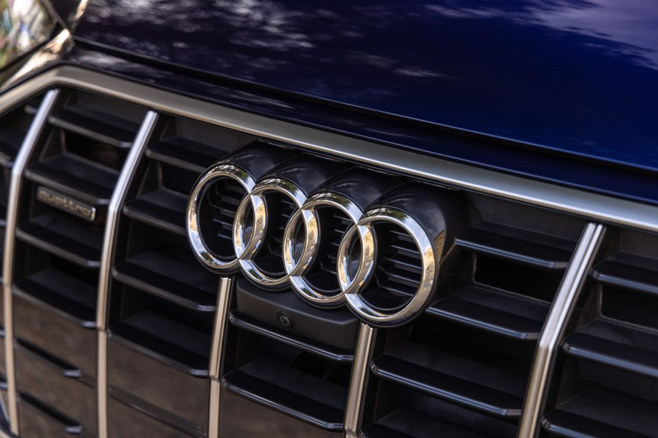 Audi logo on an Audi Q5.