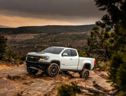 Does the Chevy Colorado ZR2 Make the GMC Canyon AT4 Obsolete?